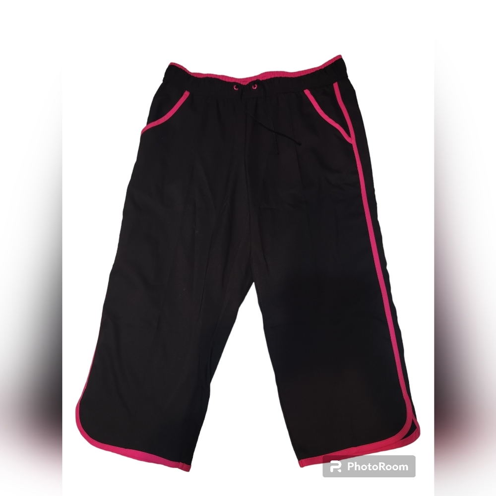 Womens Made for Life Athletic Capri Pants Small